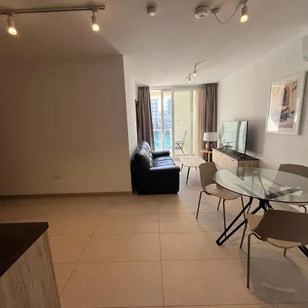 Apartment 86 Spinola Bay