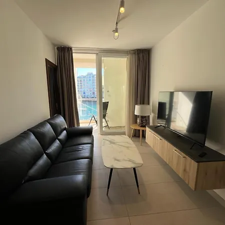 Appartamento 86 Spinola Bay San Giuliano