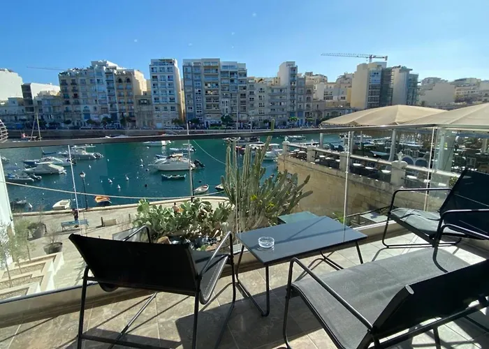 86 Spinola Bay アパート