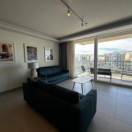 86 Spinola Bay San Giuliano