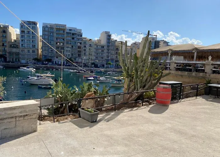 86 Spinola Bay Apartman
